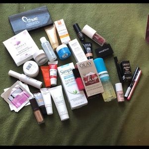 Make up sample bundle